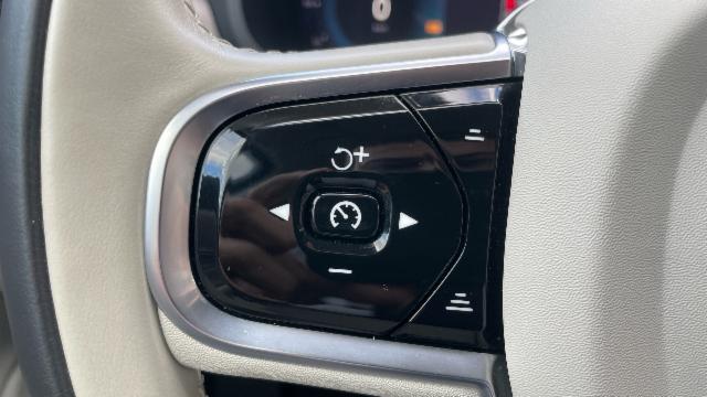 Volvo  S90 Recharge Core, T8 plug-in-hybrid eAWD, Eléctrico/Gasolina, Bright