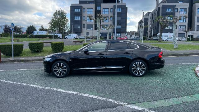 Volvo  S90 Recharge Core, T8 plug-in-hybrid eAWD, Eléctrico/Gasolina, Bright