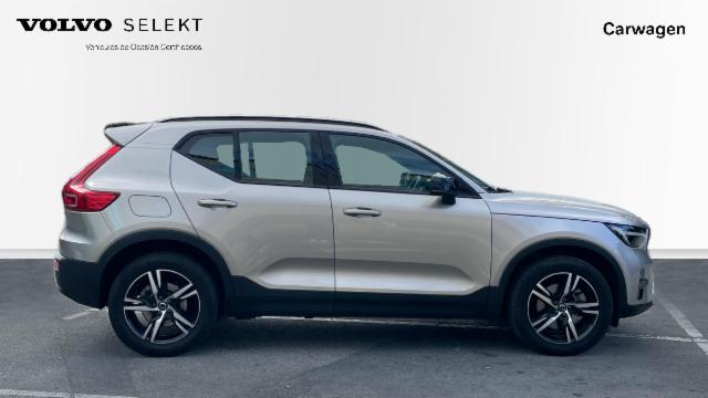 Volvo  XC40 Plus, B3 mild hybrid, Gasolina, Dark